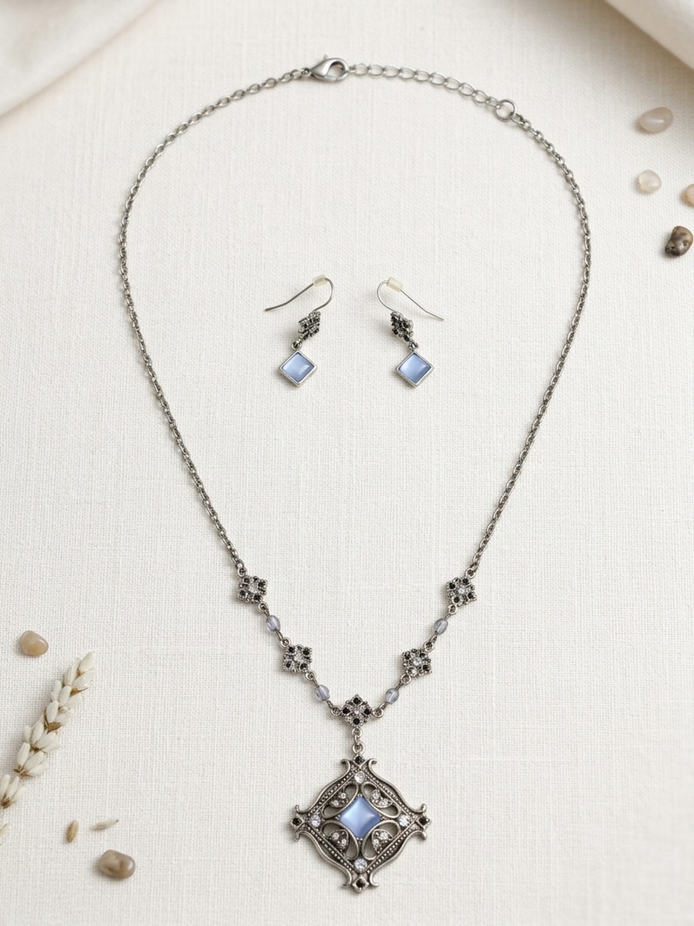 Avon Gothic Victorian Filigree Faux Blue Moonstone Necklace Pendant Earring Set